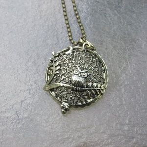 New Tree w/ Owl Aromatherapy Necklace